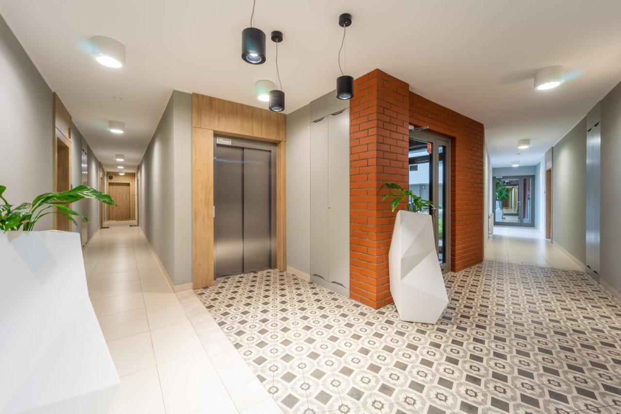 Flatbook Apartment กดัญสก์ ภายนอก รูปภาพ