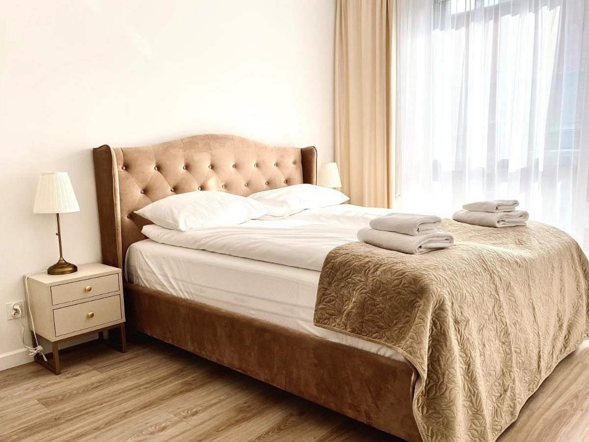Flatbook Apartment กดัญสก์ ภายนอก รูปภาพ