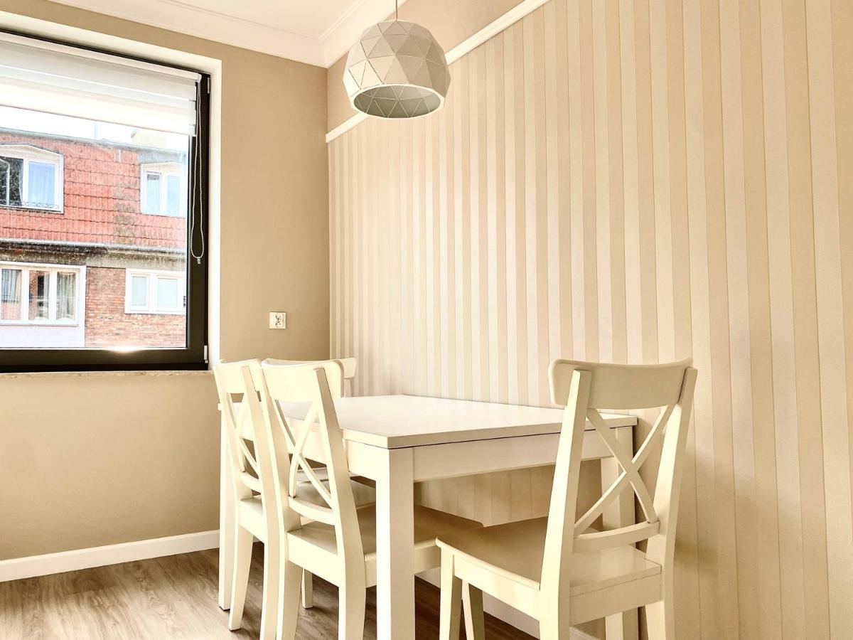 Flatbook Apartment กดัญสก์ ภายนอก รูปภาพ
